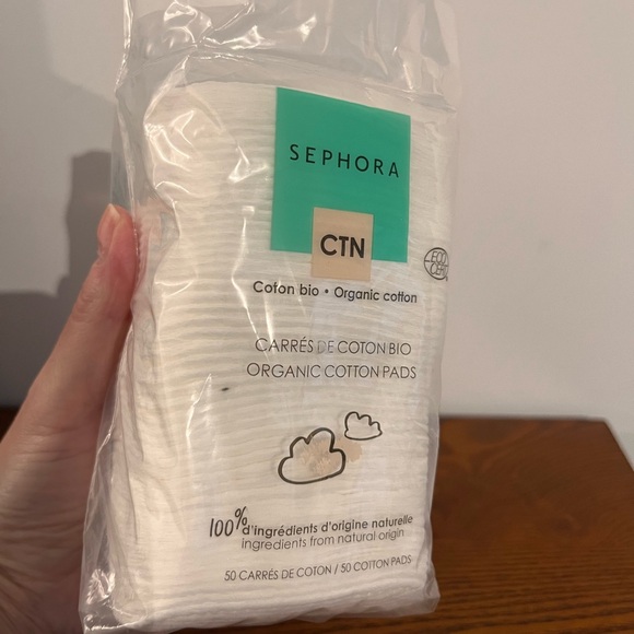 Sephora collection makeup bundle, including blush, plum lip gloss and cotton - Picture 16 of 16